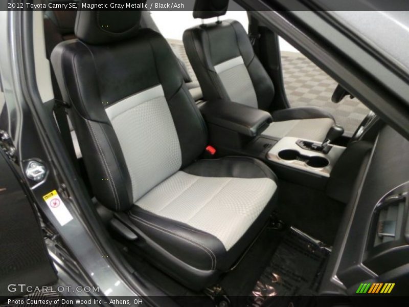 Magnetic Gray Metallic / Black/Ash 2012 Toyota Camry SE