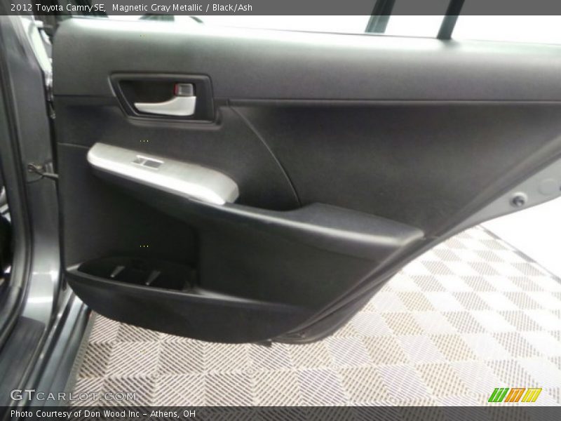 Magnetic Gray Metallic / Black/Ash 2012 Toyota Camry SE