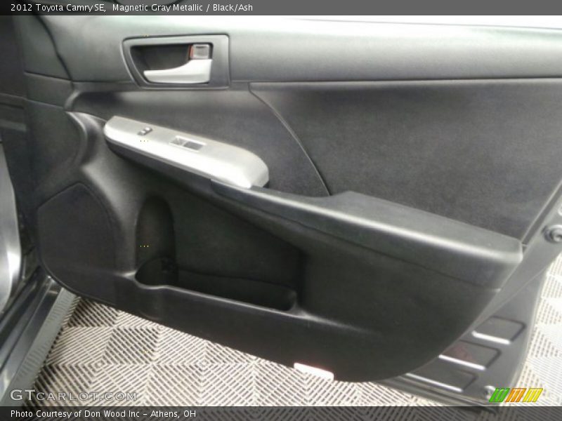 Magnetic Gray Metallic / Black/Ash 2012 Toyota Camry SE