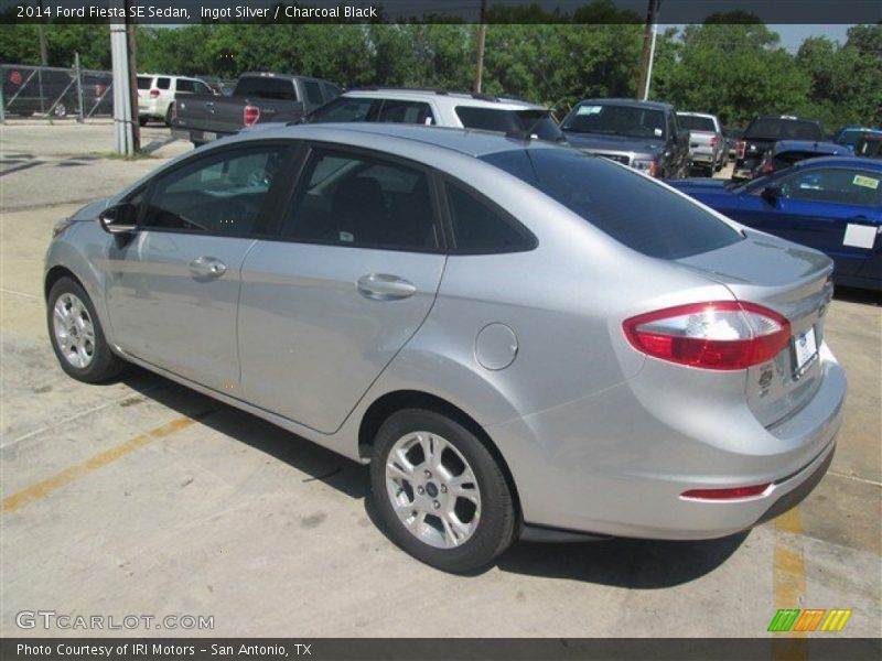 Ingot Silver / Charcoal Black 2014 Ford Fiesta SE Sedan