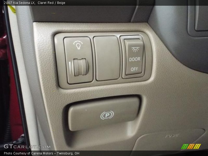 Claret Red / Beige 2007 Kia Sedona LX