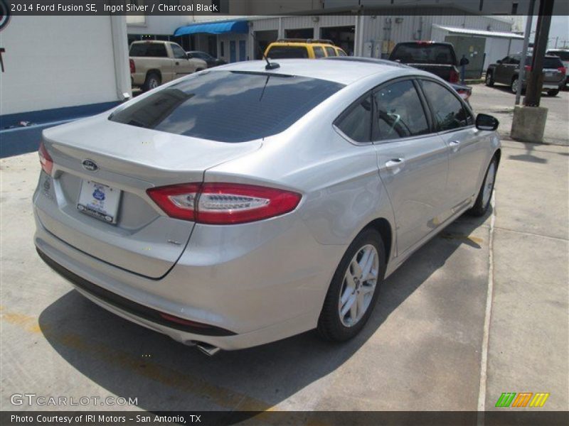 Ingot Silver / Charcoal Black 2014 Ford Fusion SE