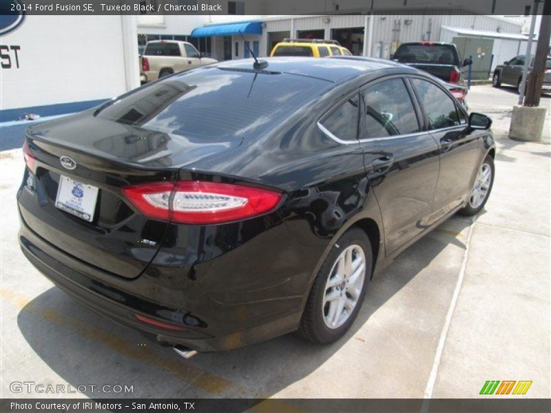 Tuxedo Black / Charcoal Black 2014 Ford Fusion SE