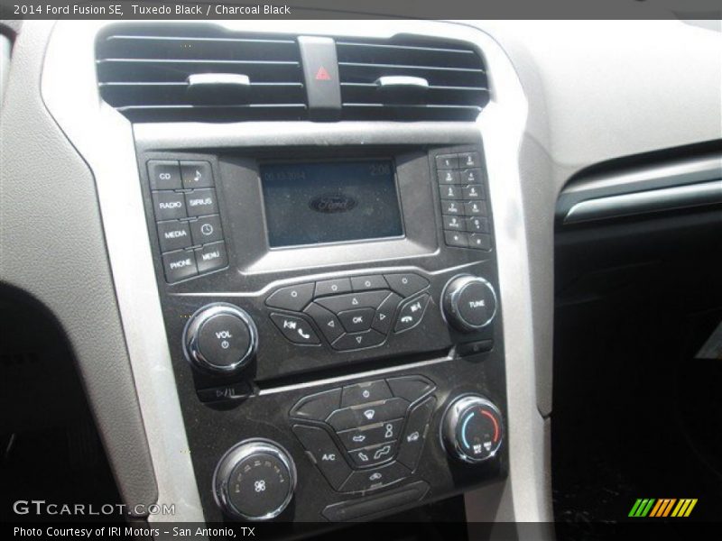 Tuxedo Black / Charcoal Black 2014 Ford Fusion SE