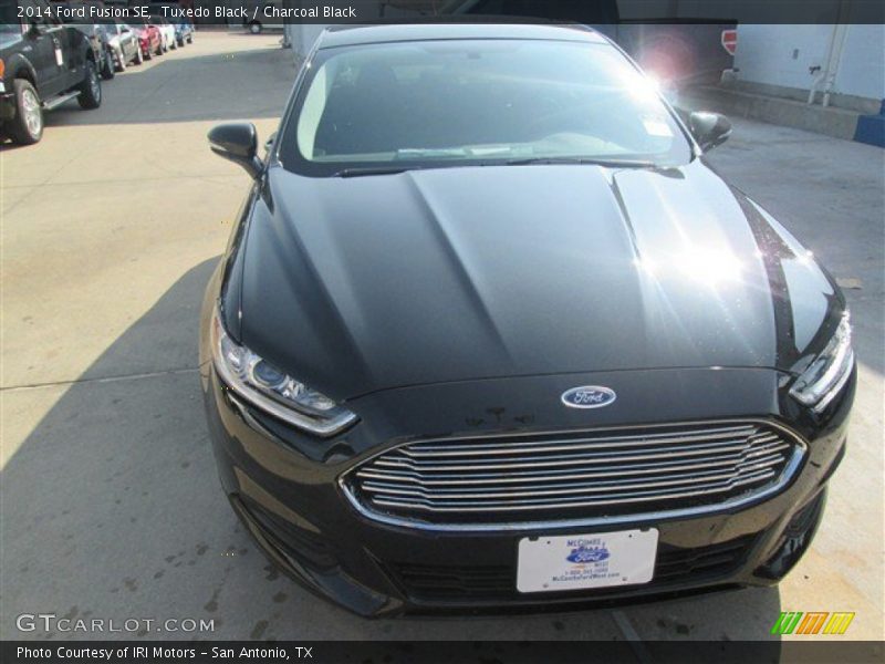 Tuxedo Black / Charcoal Black 2014 Ford Fusion SE