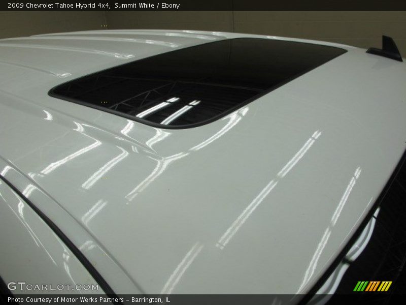 Summit White / Ebony 2009 Chevrolet Tahoe Hybrid 4x4