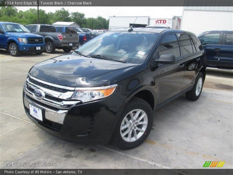 Tuxedo Black / Charcoal Black 2014 Ford Edge SE