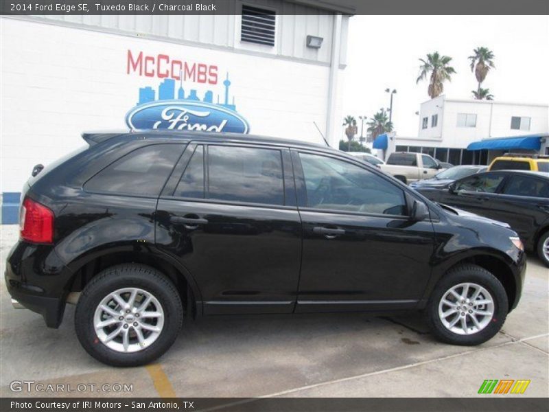 Tuxedo Black / Charcoal Black 2014 Ford Edge SE