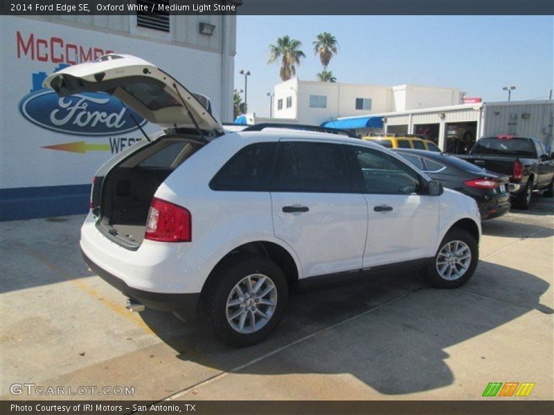 Oxford White / Medium Light Stone 2014 Ford Edge SE