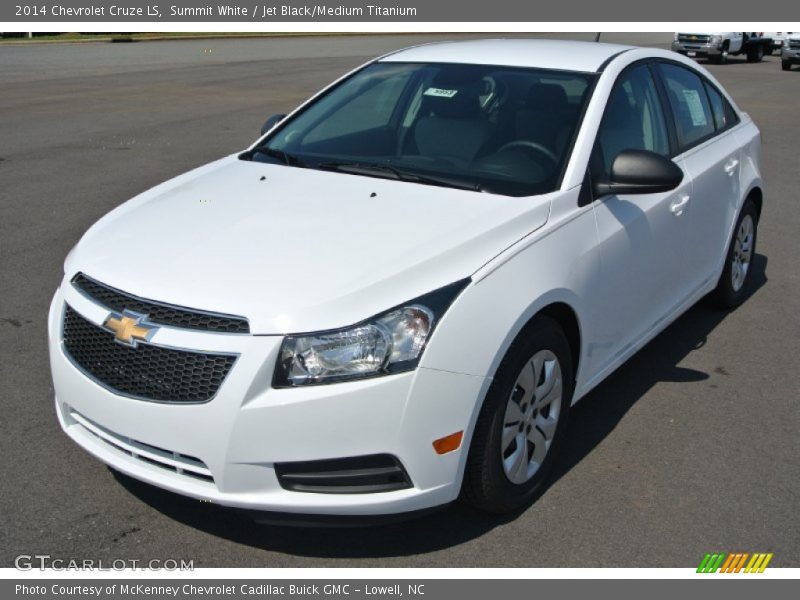 Summit White / Jet Black/Medium Titanium 2014 Chevrolet Cruze LS