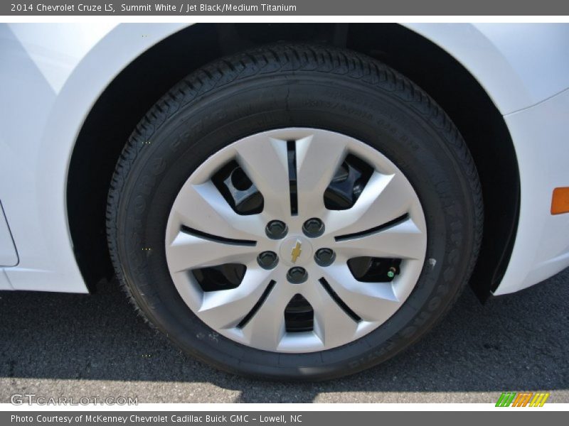 Summit White / Jet Black/Medium Titanium 2014 Chevrolet Cruze LS