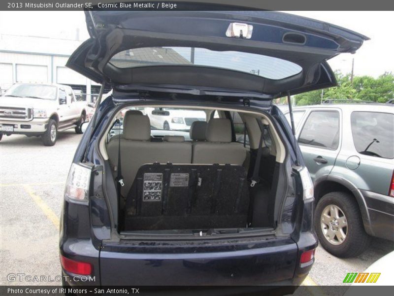 Cosmic Blue Metallic / Beige 2013 Mitsubishi Outlander SE