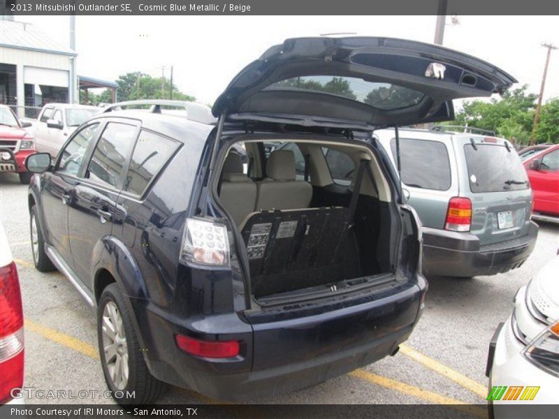 Cosmic Blue Metallic / Beige 2013 Mitsubishi Outlander SE