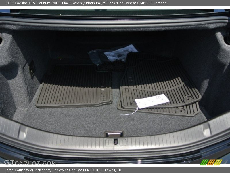  2014 XTS Platinum FWD Trunk