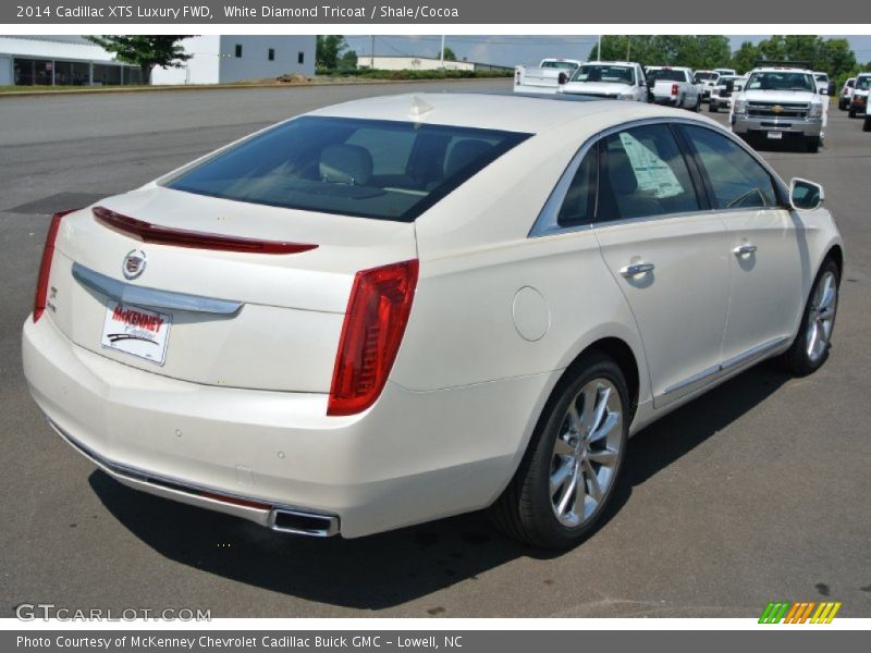 White Diamond Tricoat / Shale/Cocoa 2014 Cadillac XTS Luxury FWD