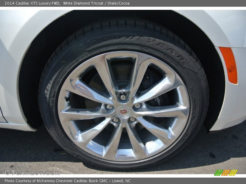 White Diamond Tricoat / Shale/Cocoa 2014 Cadillac XTS Luxury FWD
