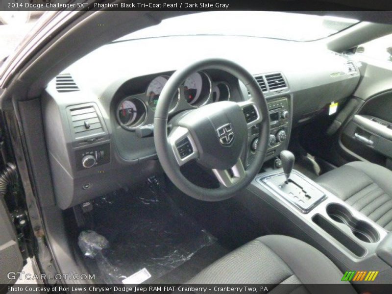 Phantom Black Tri-Coat Pearl / Dark Slate Gray 2014 Dodge Challenger SXT