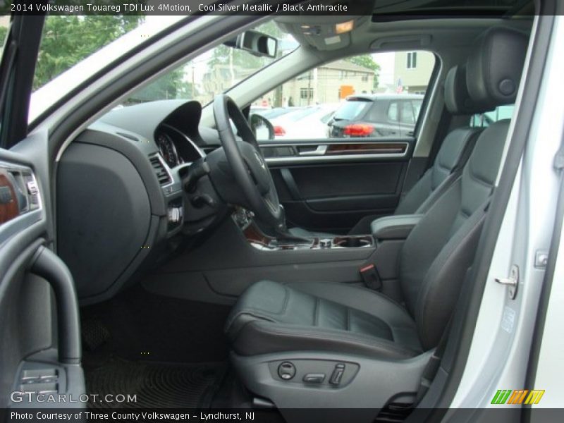 Cool Silver Metallic / Black Anthracite 2014 Volkswagen Touareg TDI Lux 4Motion