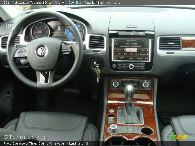 Cool Silver Metallic / Black Anthracite 2014 Volkswagen Touareg TDI Lux 4Motion