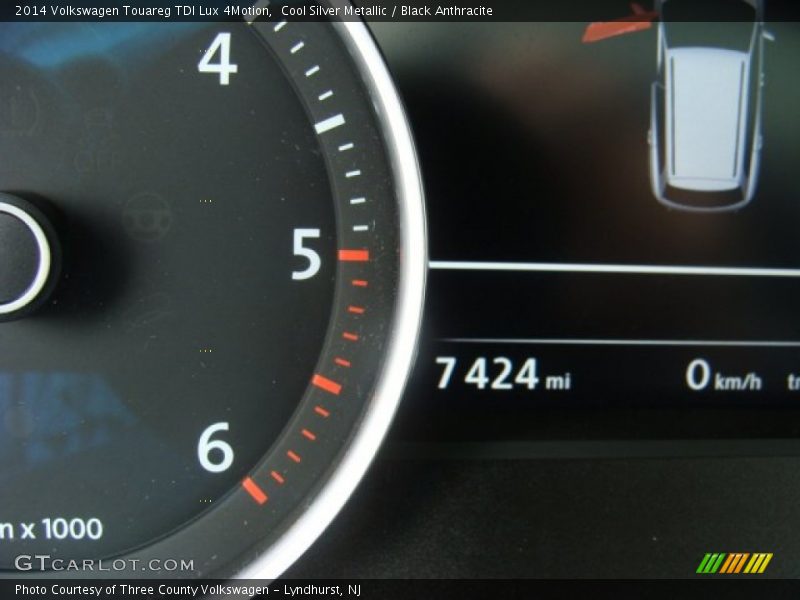 Cool Silver Metallic / Black Anthracite 2014 Volkswagen Touareg TDI Lux 4Motion