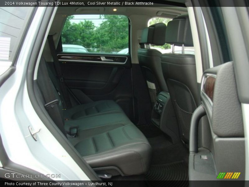 Cool Silver Metallic / Black Anthracite 2014 Volkswagen Touareg TDI Lux 4Motion