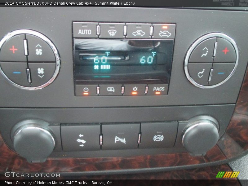 Summit White / Ebony 2014 GMC Sierra 3500HD Denali Crew Cab 4x4