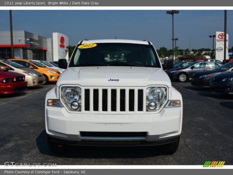 Bright White / Dark Slate Gray 2012 Jeep Liberty Sport