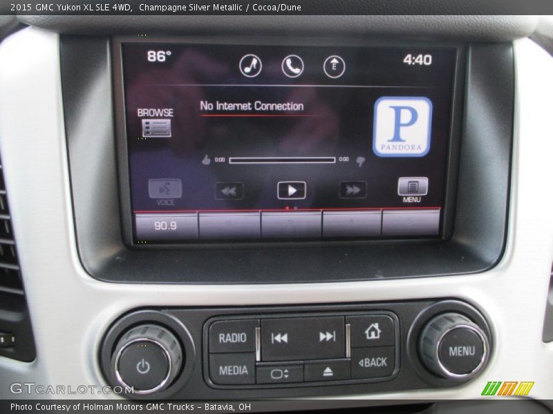 Champagne Silver Metallic / Cocoa/Dune 2015 GMC Yukon XL SLE 4WD