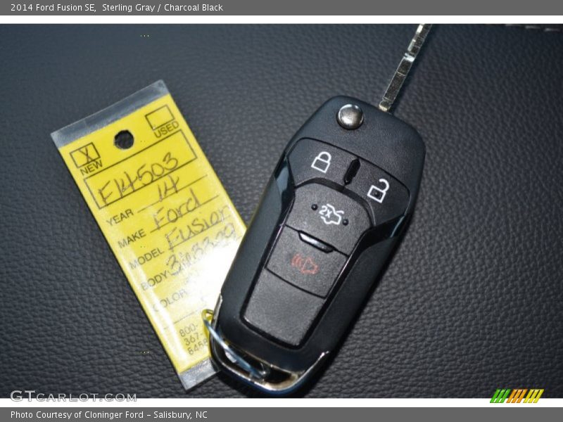 Sterling Gray / Charcoal Black 2014 Ford Fusion SE