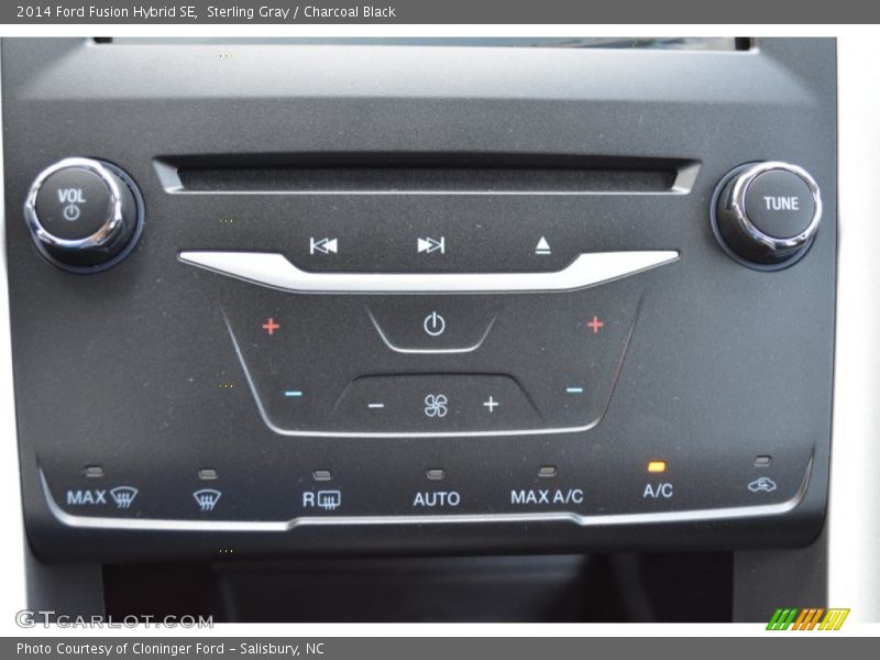 Sterling Gray / Charcoal Black 2014 Ford Fusion Hybrid SE