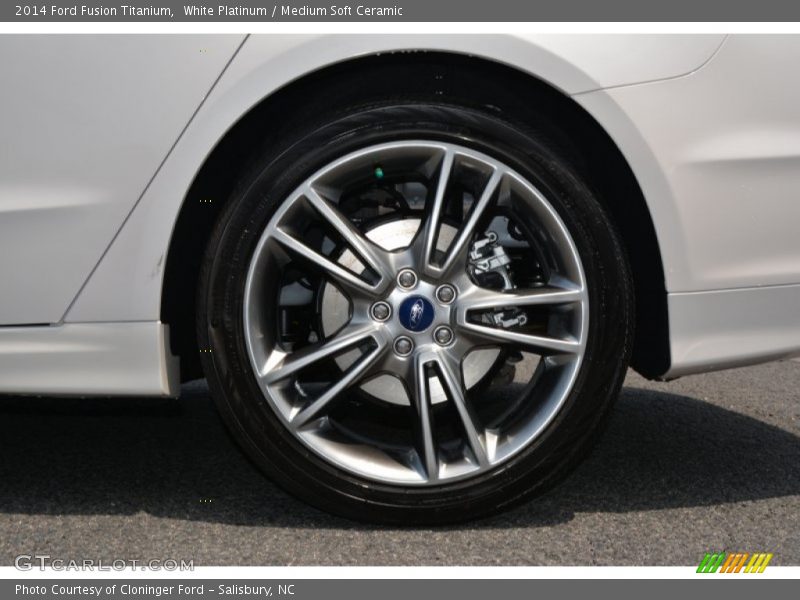 White Platinum / Medium Soft Ceramic 2014 Ford Fusion Titanium