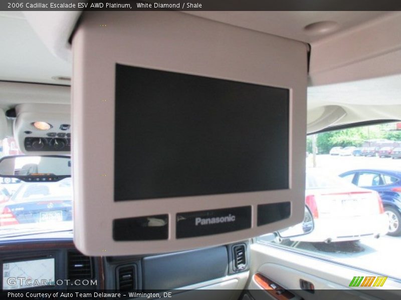 Entertainment System of 2006 Escalade ESV AWD Platinum