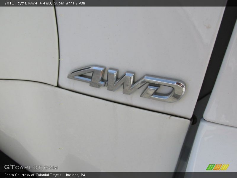 Super White / Ash 2011 Toyota RAV4 I4 4WD