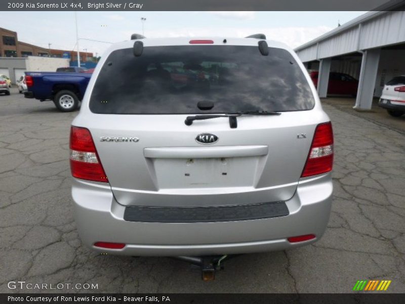 Bright Silver / Gray 2009 Kia Sorento LX 4x4