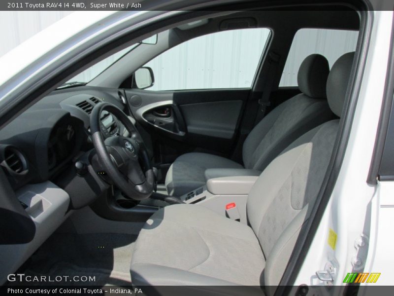 Super White / Ash 2011 Toyota RAV4 I4 4WD