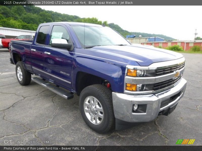 Front 3/4 View of 2015 Silverado 2500HD LTZ Double Cab 4x4