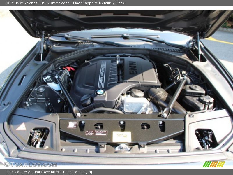 Black Sapphire Metallic / Black 2014 BMW 5 Series 535i xDrive Sedan