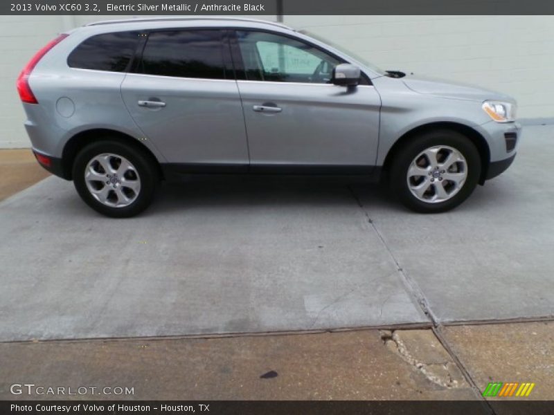  2013 XC60 3.2 Electric Silver Metallic