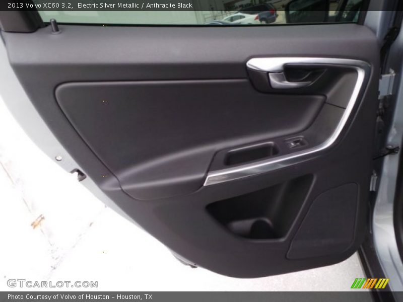 Door Panel of 2013 XC60 3.2
