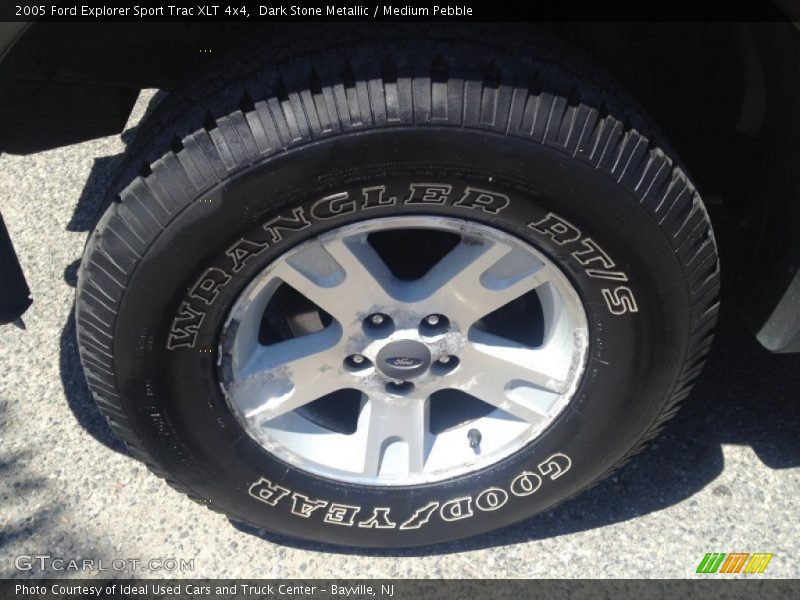 Dark Stone Metallic / Medium Pebble 2005 Ford Explorer Sport Trac XLT 4x4