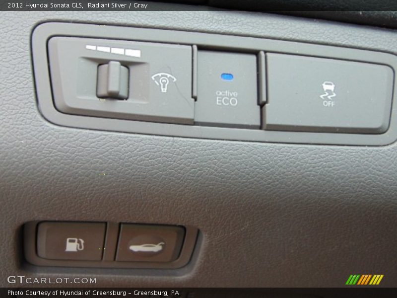 Radiant Silver / Gray 2012 Hyundai Sonata GLS