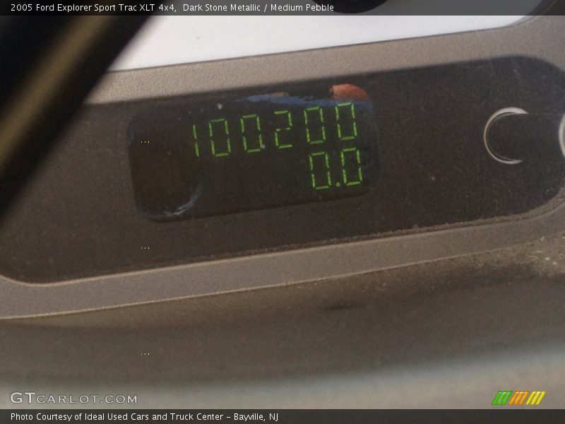 Dark Stone Metallic / Medium Pebble 2005 Ford Explorer Sport Trac XLT 4x4
