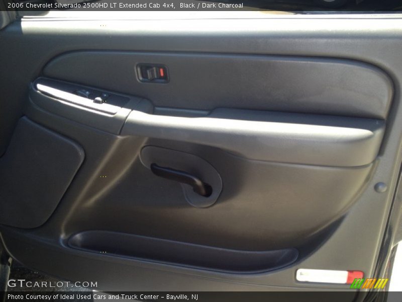 Black / Dark Charcoal 2006 Chevrolet Silverado 2500HD LT Extended Cab 4x4