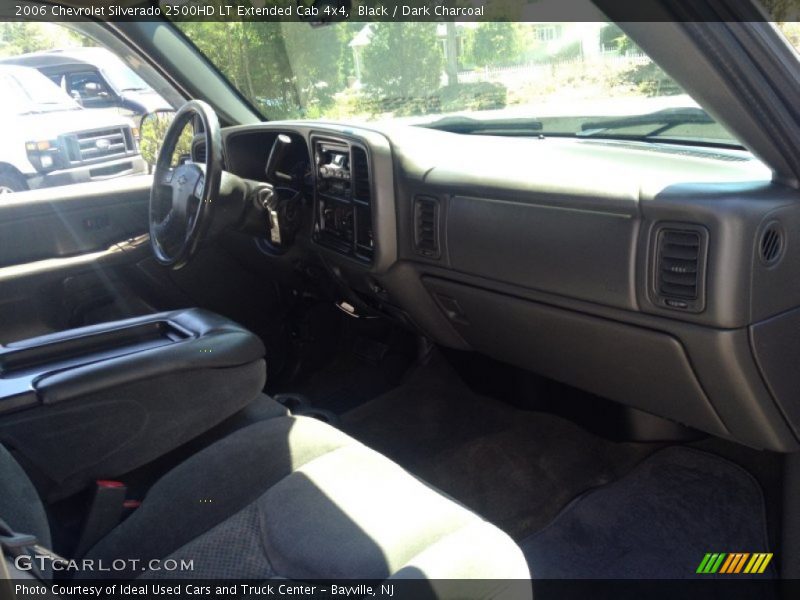 Black / Dark Charcoal 2006 Chevrolet Silverado 2500HD LT Extended Cab 4x4