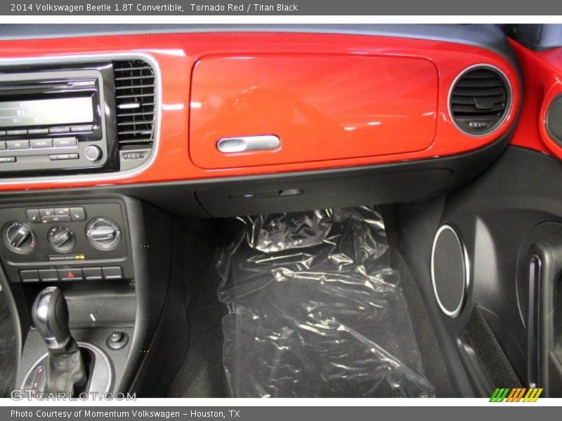 Tornado Red / Titan Black 2014 Volkswagen Beetle 1.8T Convertible