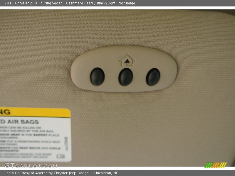 Cashmere Pearl / Black/Light Frost Beige 2013 Chrysler 200 Touring Sedan