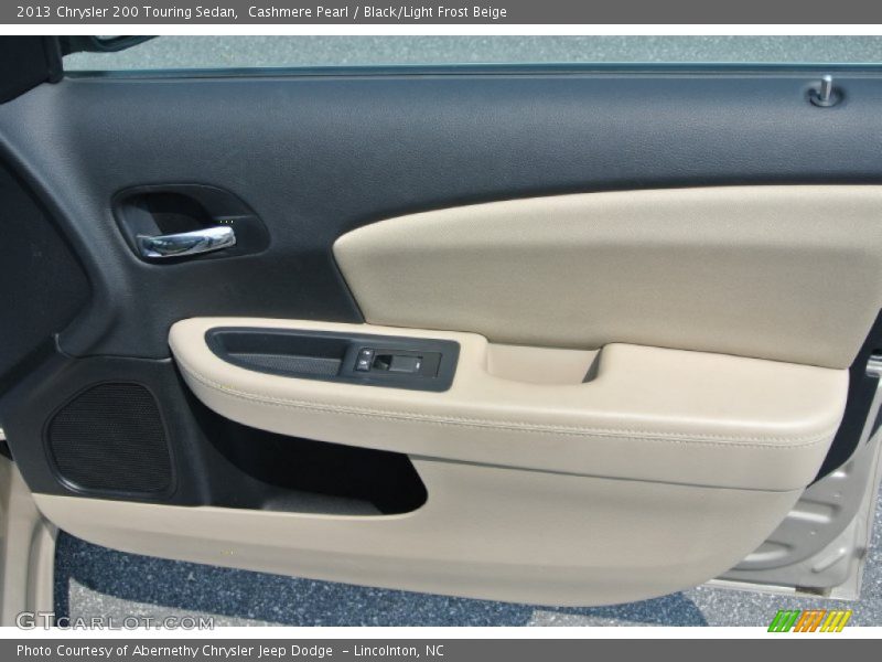 Cashmere Pearl / Black/Light Frost Beige 2013 Chrysler 200 Touring Sedan