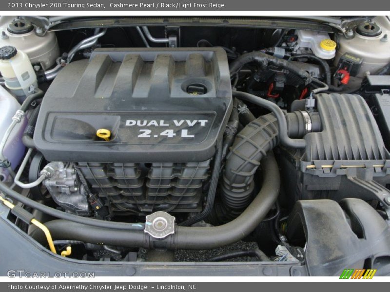 Cashmere Pearl / Black/Light Frost Beige 2013 Chrysler 200 Touring Sedan