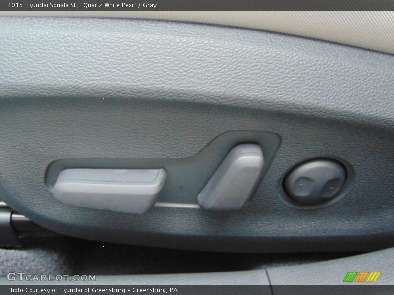 Quartz White Pearl / Gray 2015 Hyundai Sonata SE