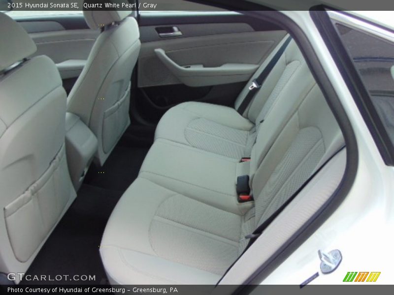 Quartz White Pearl / Gray 2015 Hyundai Sonata SE